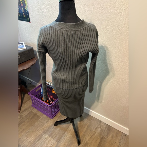 Time and tru sweater shirt set size small - Picture 9 of 9